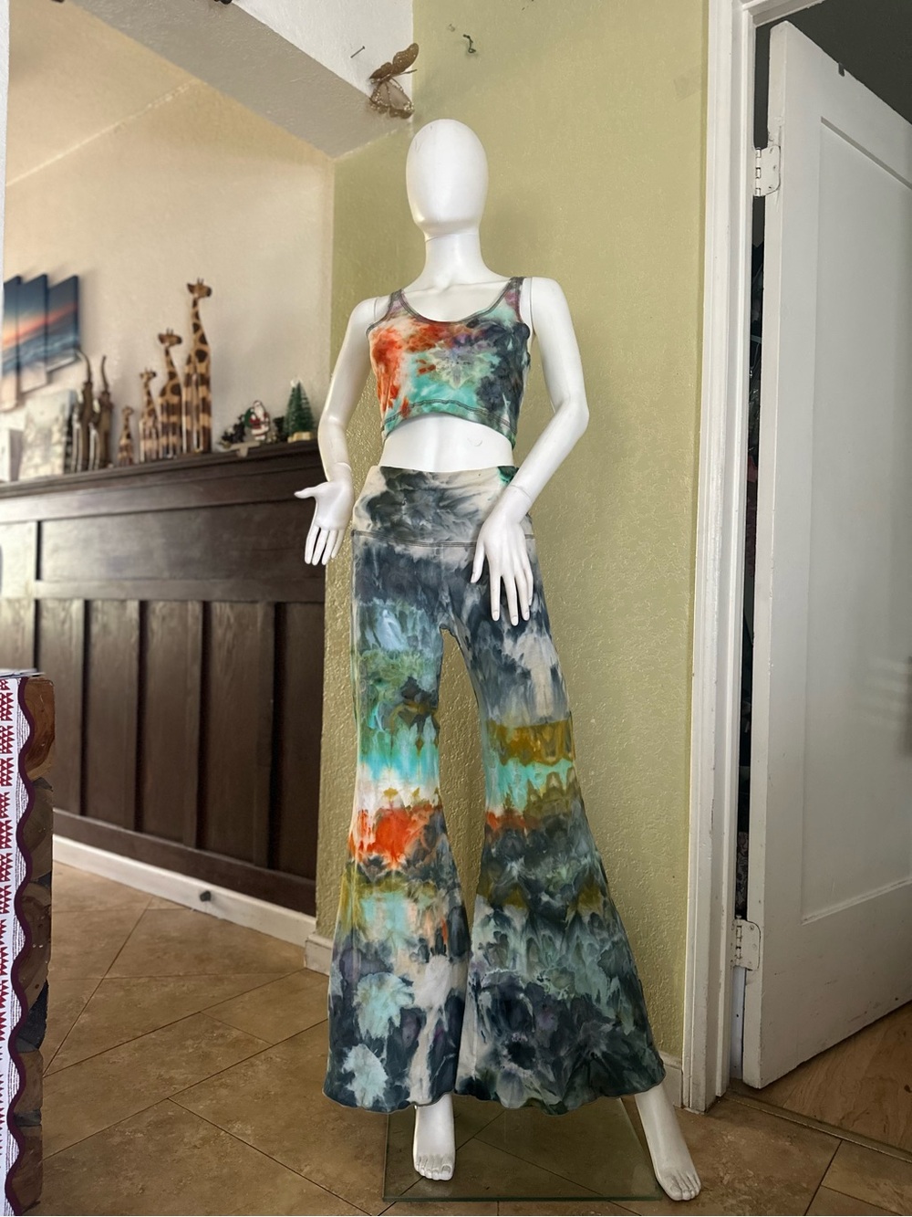 Tie-Dye cotton Crop Top & Flare Pants Set - Multicolor size large teeki fit - Picture 4 of 16